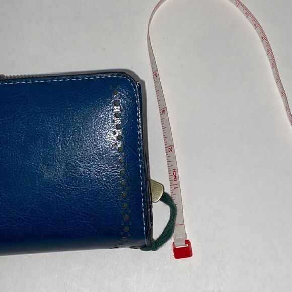 Sendefn Women's Blue Card and Coin Wristlet Wallet Size 4 X 7.5 - Picture 11 of 11